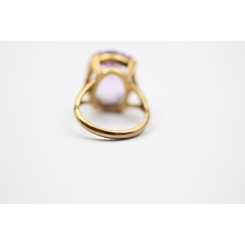 66 - 9ct Gold Vintage Amethyst Cocktail Ring (6.9g) Size M