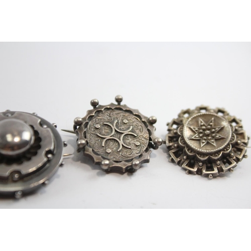 188 - Antique Victorian Silver Brooches Aesthetic Etruscan  x 4 Weight 27 g