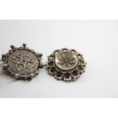 188 - Antique Victorian Silver Brooches Aesthetic Etruscan  x 4 Weight 27 g