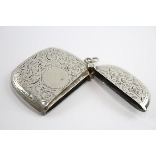 195 - Vintage Hallmarked 1938 Birmingham Sterling Silver Vesta / Match Case (23g)