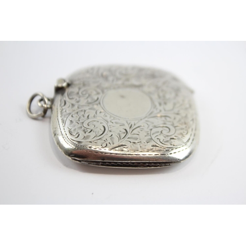 195 - Vintage Hallmarked 1938 Birmingham Sterling Silver Vesta / Match Case (23g)