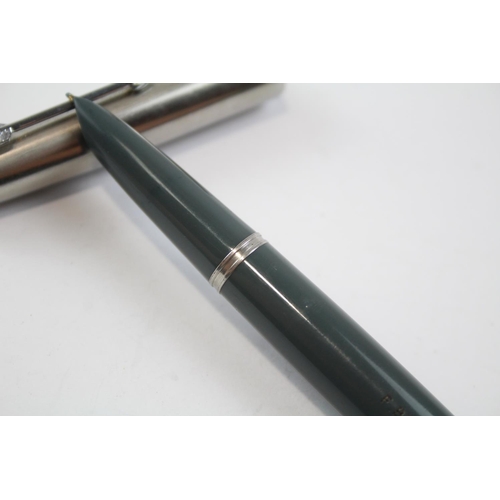 241 - Vintage PARKER 51 Grey Fountain Pen w Brushed Steel Cap WRITING