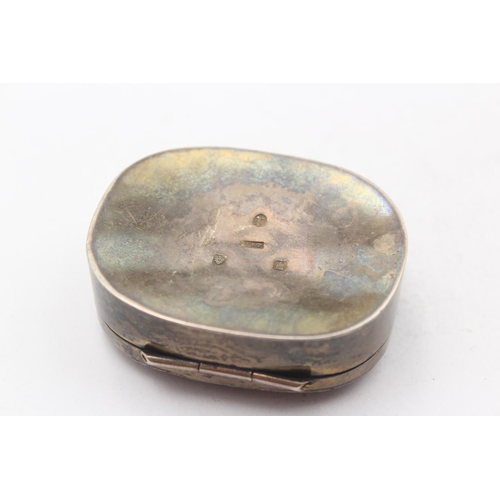 275 - Victorian Hallmarked 1898 Edinburgh Sterling Silver Trinket / Snuff Box (46g)