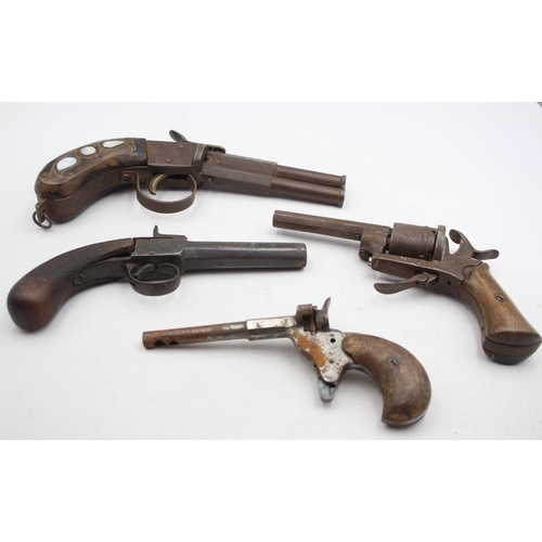 287 - 4 x Antique / Vintage Pistols