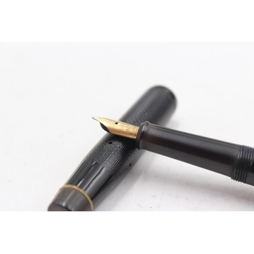 299 - Vintage DE LA RUE Onoto The Pen Black Fountain Pen w/ 14ct Gold Nib WRITING