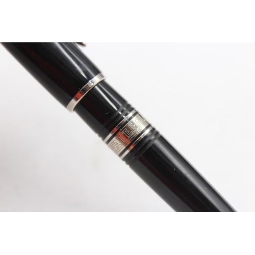 305 - WATERMAN Expert Black Lacquer Fountain Pen w/ 18ct White Gold Nib WRITING Boxed