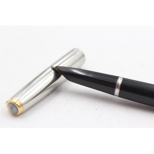 309 - Vintage PARKER 51 Black FOUNTAIN PEN w/ Brushed Steel Cap WRITING