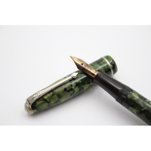 311 - Vintage CONWAY STEWART 75 Green Fountain Pen w/ 14ct Gold Nib WRITING