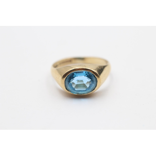 112 - 9ct Gold Blue Topaz Single Stone Ring (3.5g) Size  N