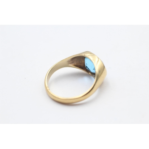 112 - 9ct Gold Blue Topaz Single Stone Ring (3.5g) Size  N