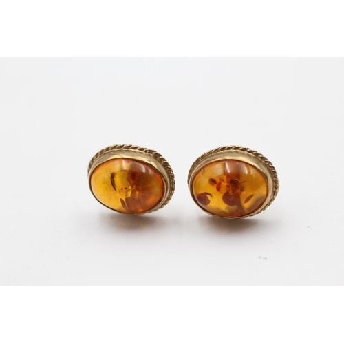 122 - 2 X 9ct Gold Amber Earrings (5.4g)