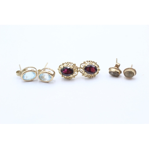 130 - 3 X 9ct Gold Gemstone Set Earrings Inc. Garnet, Topaz & Citrine (3.9g)