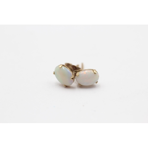 132 - 3 X 9ct Gold White Opal Earrings (2.6g)