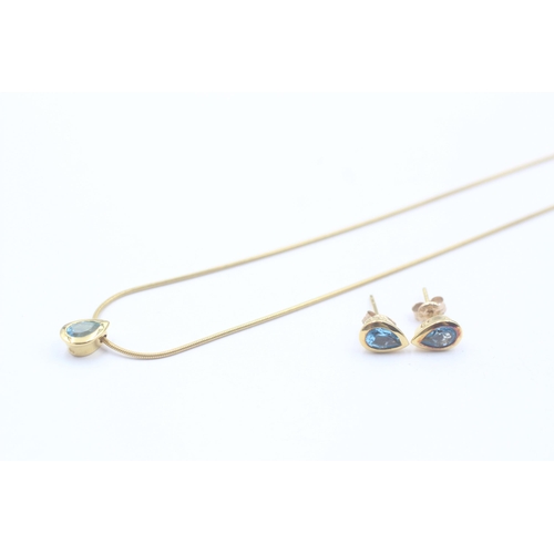 141 - 9ct Gold Topaz Set Necklace And Earring Set (4.6g)