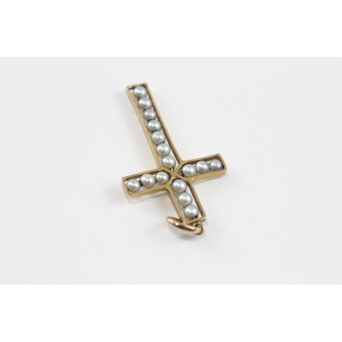 22 - 9ct Gold Cultured Pearl Cross Pendant (1.7g)