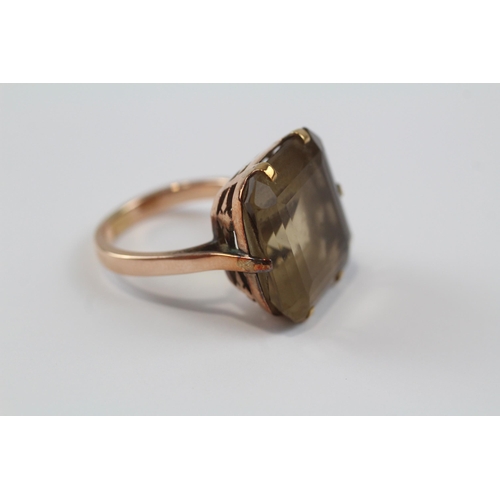 73 - 9ct Gold Smoky Quartz Single Stone Cocktail Ring (8.5g) Size  N 1/2