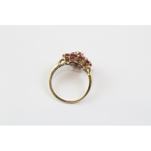 75 - 9ct Gold Synthetic Ruby Floral Cluster Ring (2.4g) Size  K