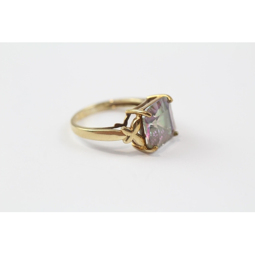 82 - 9ct Gold Mystic Quartz Single Stone Ring (3.1g) Size  N