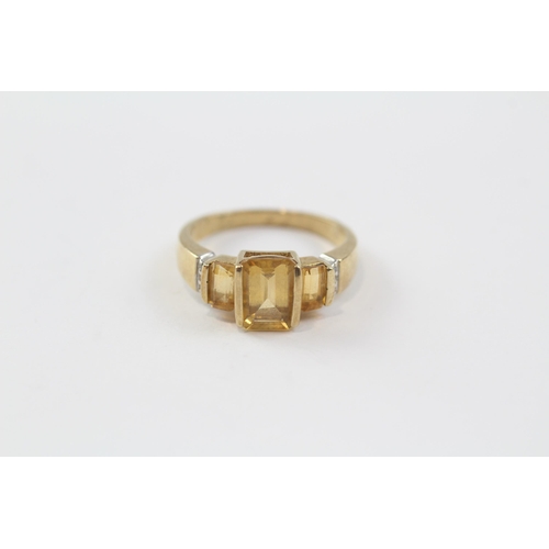 84 - 9ct Gold Citrine Three Stone Ring With Diamond Sides (3g) Size  N