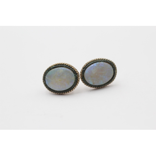 91 - 14ct Gold White Opal Stud Earrings With 9ct Gold Backs (1.3g)