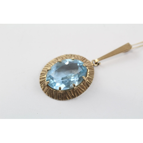 98 - 9ct Gold Blue Paste Pendant Necklace (5.5g)