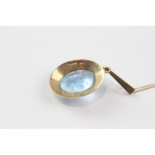 98 - 9ct Gold Blue Paste Pendant Necklace (5.5g)