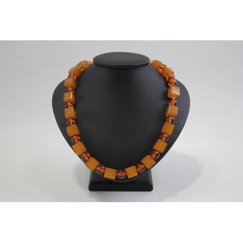 169 - A Single Strand Bakelite Bead Necklace