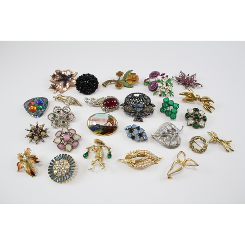 175 - 25 Assorted Vintage And Retro Brooches