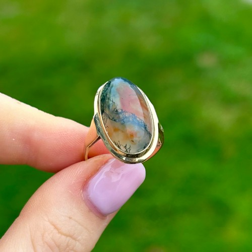 85 - 9ct Gold Moss Agate Single Stone Ring (4.4g) Size Q