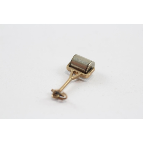 1 - 9ct Gold Antique Roller Charm (0.8g)