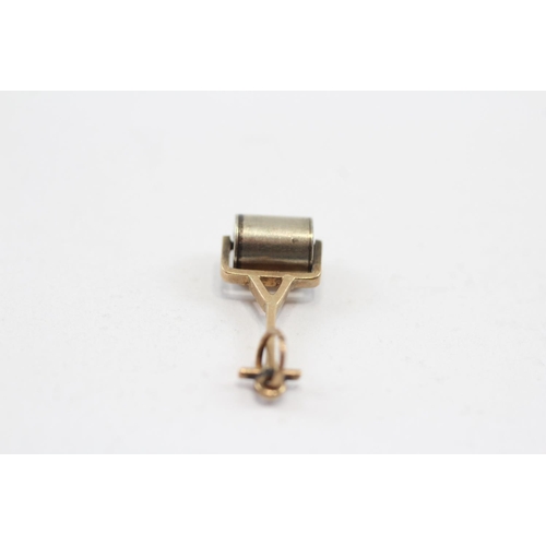 1 - 9ct Gold Antique Roller Charm (0.8g)