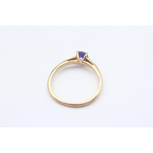 103 - 9ct Gold Tanzanite Set Solitaire Ring (1.5g) Size  O