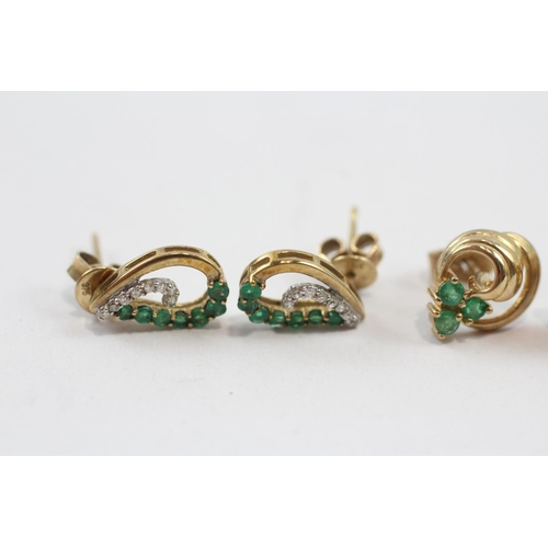 13 - 2 X 9ct Gold Paired Emerald Earrings Inc. Diamond (3.2g)