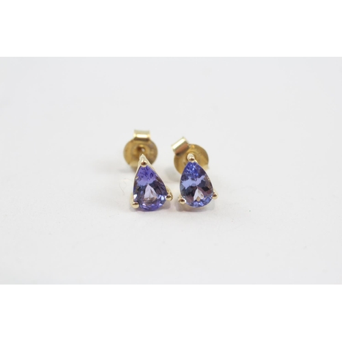 133 - 2 X 9ct Gold Paired Tanzanite Earrings (2.3g)