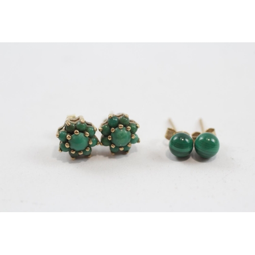 135 - 2 X 9ct Gold Paired Gemstone Stud Earrings Inc. Malachite & Turquoise (2.3g)