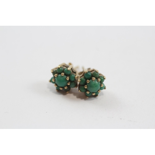 135 - 2 X 9ct Gold Paired Gemstone Stud Earrings Inc. Malachite & Turquoise (2.3g)