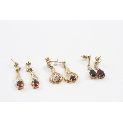 45 - 3 X 9ct Gold Paired Garnet Drop Earrings Inc. Diamond (4.3g)