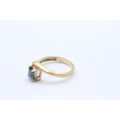 49 - 9ct Gold London Blue Topaz Set Solitaire Ring (2.2g) Size  N