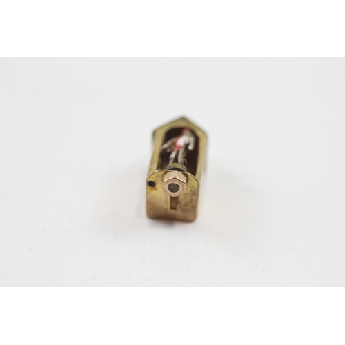 77 - 9ct Gold Vintage Enamelled Royal Guard Post Charm (2g)