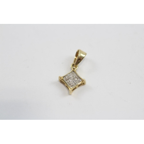 81 - 3x 9ct diamond pendants 2.6g