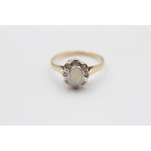 95 - 9ct Gold Vintage Opal And Diamond Set Cluster Ring (1.9g) Size  M