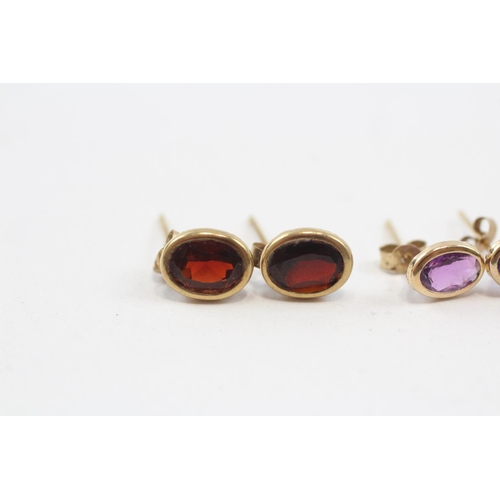 97 - 3 X 9ct Gold Paired Gemstone Stud Earrings Inc. Peridot, Garnet & Amethyst (2.3g)