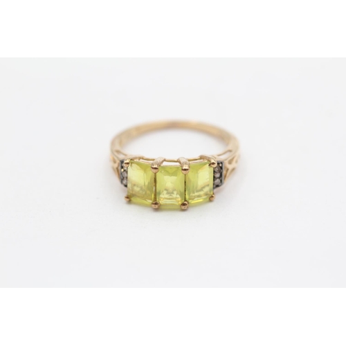 99 - 9ct Gold Champaign Diamond And Yellow Gemstone Set Trilogy Ring (2g) Size  M