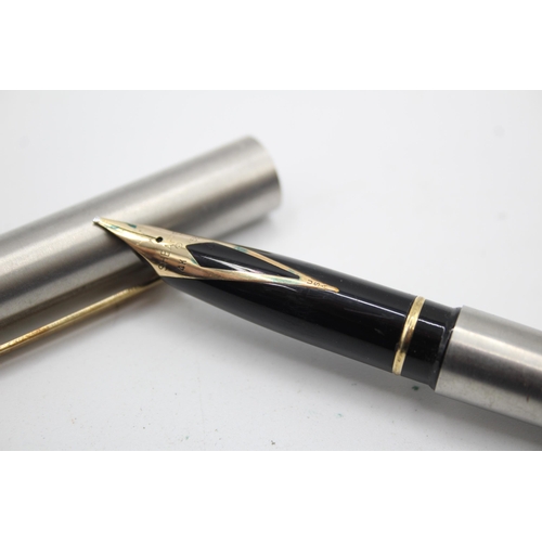 337 - Vintage SHEAFFER Targa Brushed Steel Fountain pen w/ 14ct Gold Nib WRITING