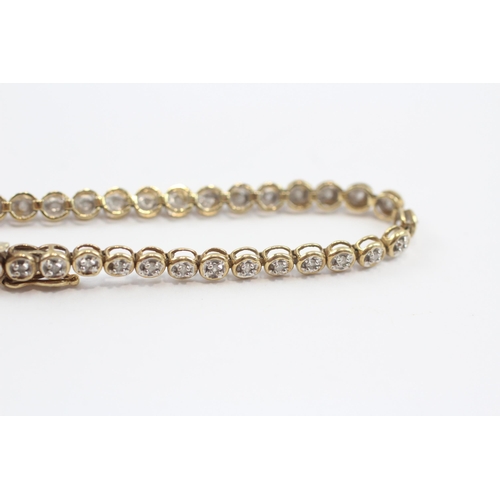 30 - 9ct Gold Diamond Bracelet (5.7g)