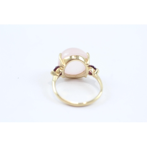 33 - 9ct Gold Cabochon Rose Quartz, Diamond & Garnet Dress Ring (5.8g) Size  R