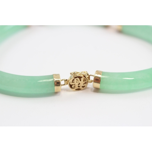 34 - 14ct Gold Oriental Jade Link Bracelet (21g)