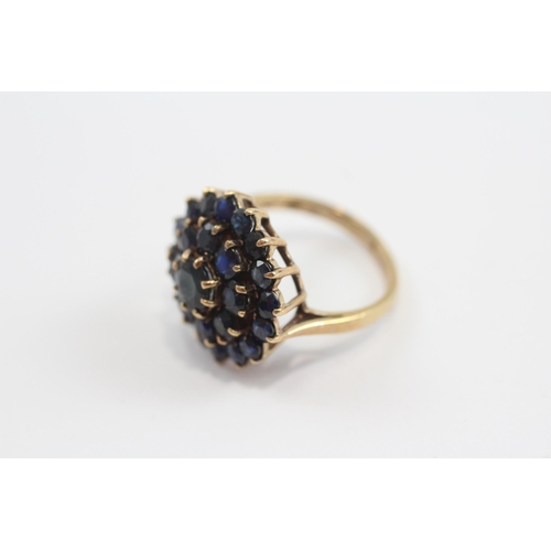 35 - 9ct Gold Sapphire Cluster Cocktail Ring (4.1g) Size  L�