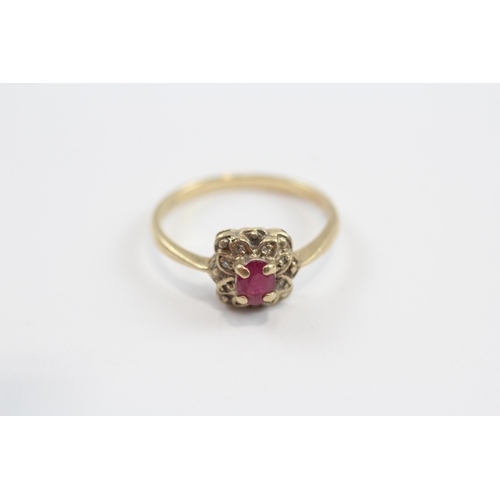 52 - 9ct Gold Vintage Ruby & Diamond Floral Cluster Dress Ring (2g) Size  N