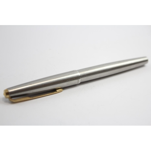 347 - Vintage PARKER 65 Brushed Steel Fountain Pen w/ 14ct Gold Nib WRITING